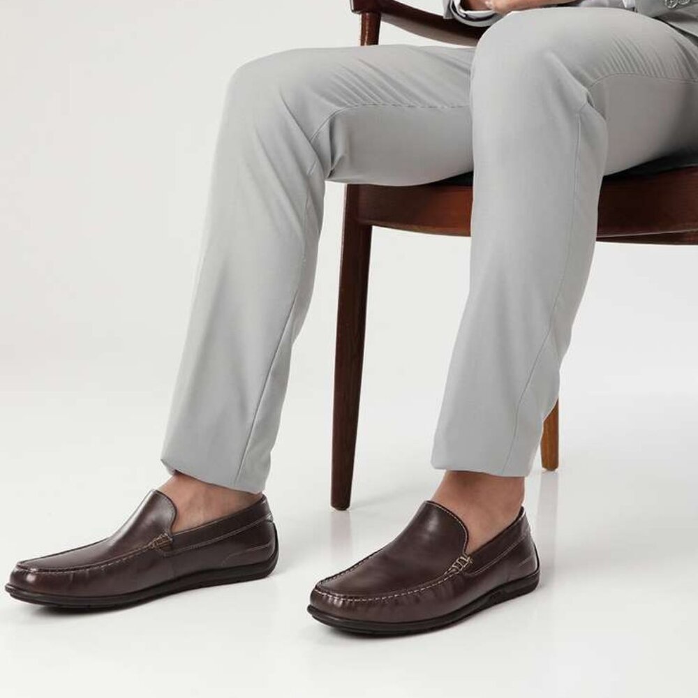 Ecco Men's Classic Moc 2.0 Slip-On Leather Loafer (size US 9.5/ 43 EU)